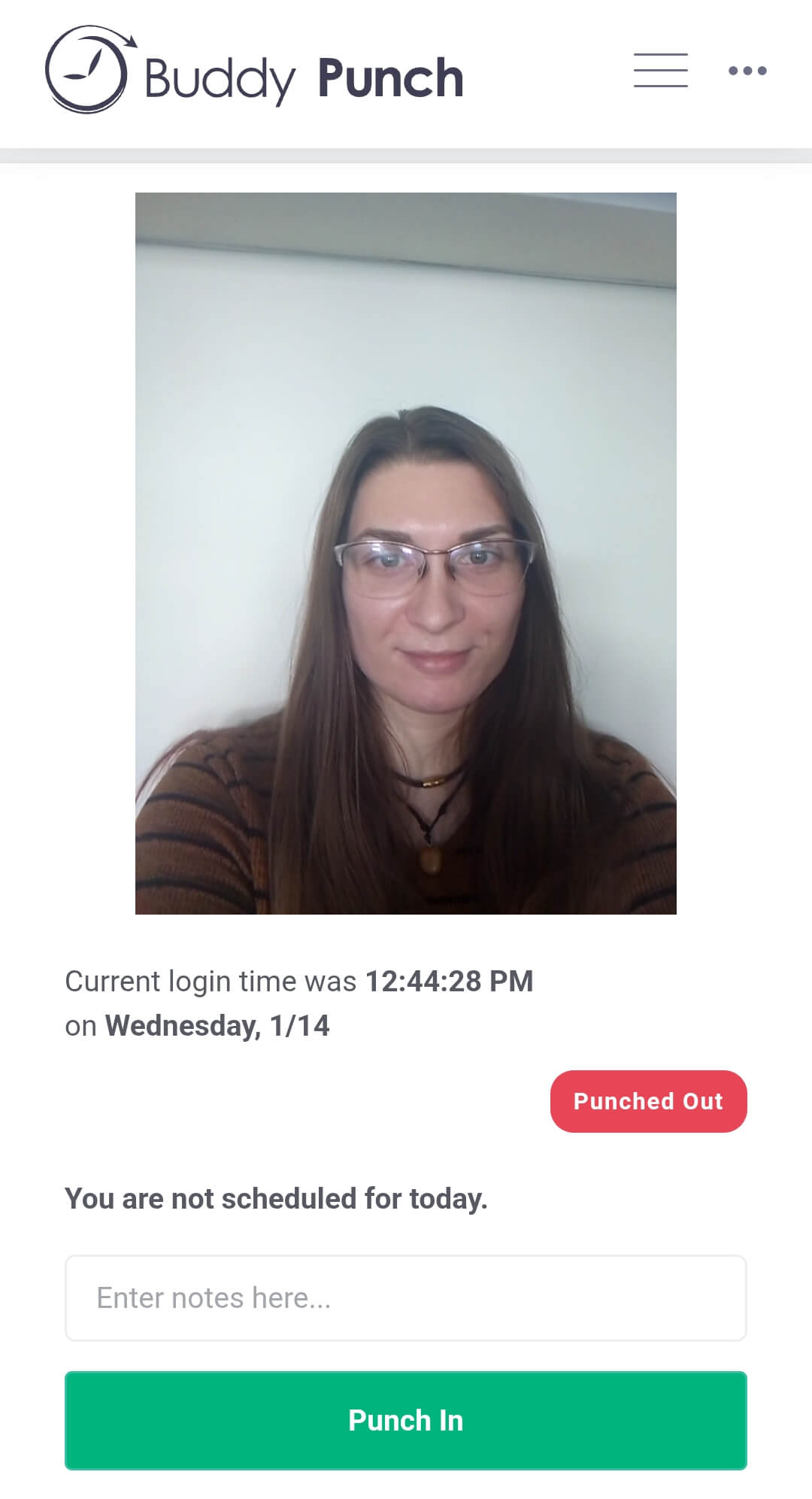 Punching in with a picture in the Buddy Punch app